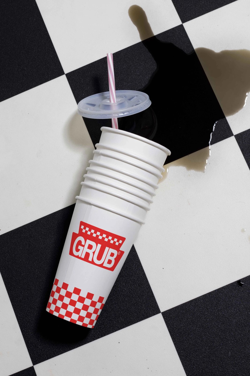 GRUB CUP MOCKUP 04