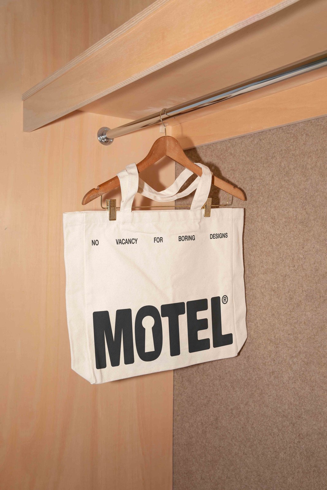 MOTEL TOTEBAG 02 preview 4