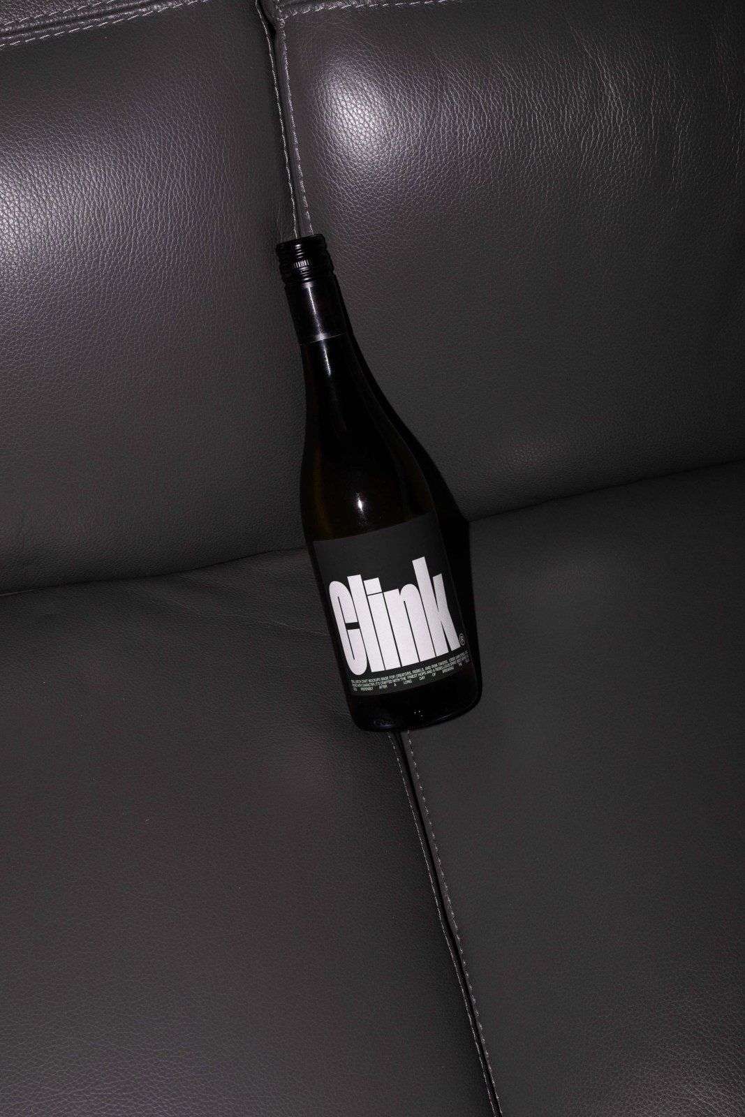 CLINK WINE BOTTLE 08 preview 3