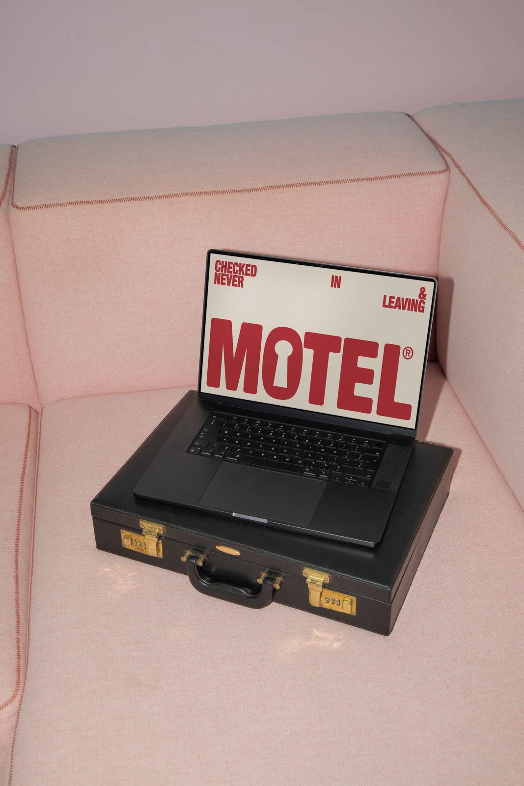 MOTEL LAPTOP 05