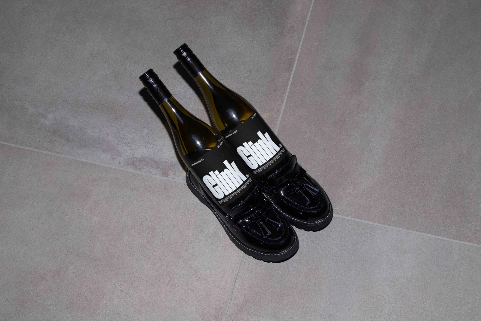 CLINK WINE BOTTLE 05