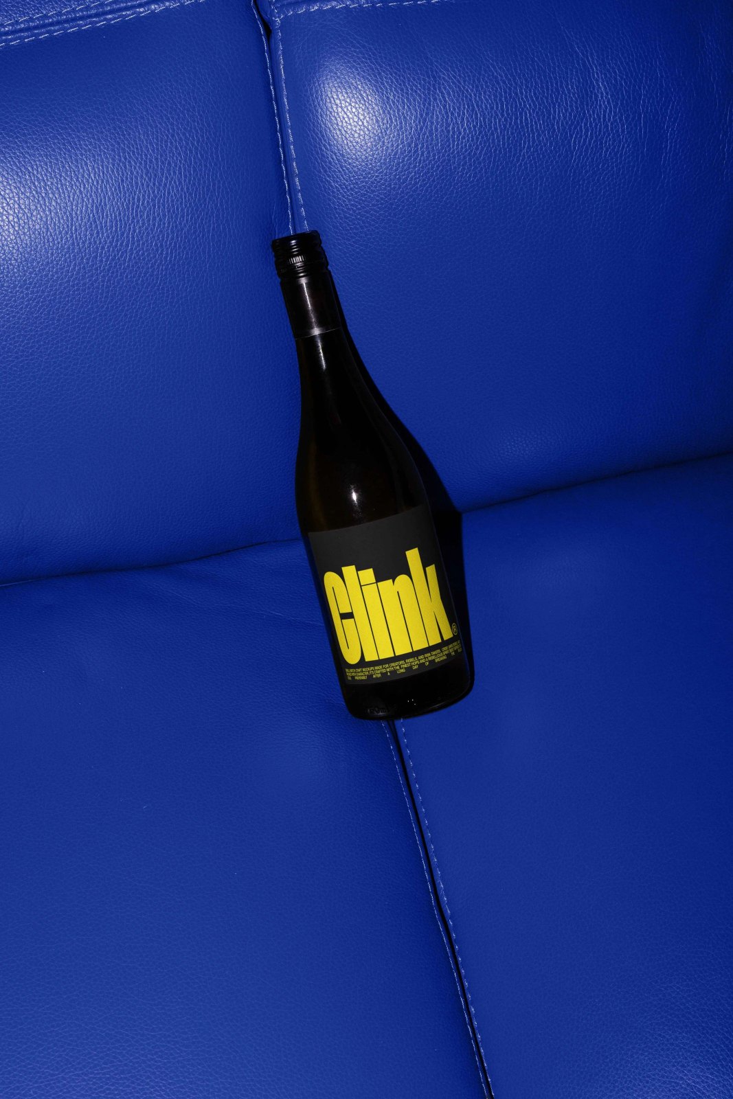 CLINK WINE BOTTLE 08