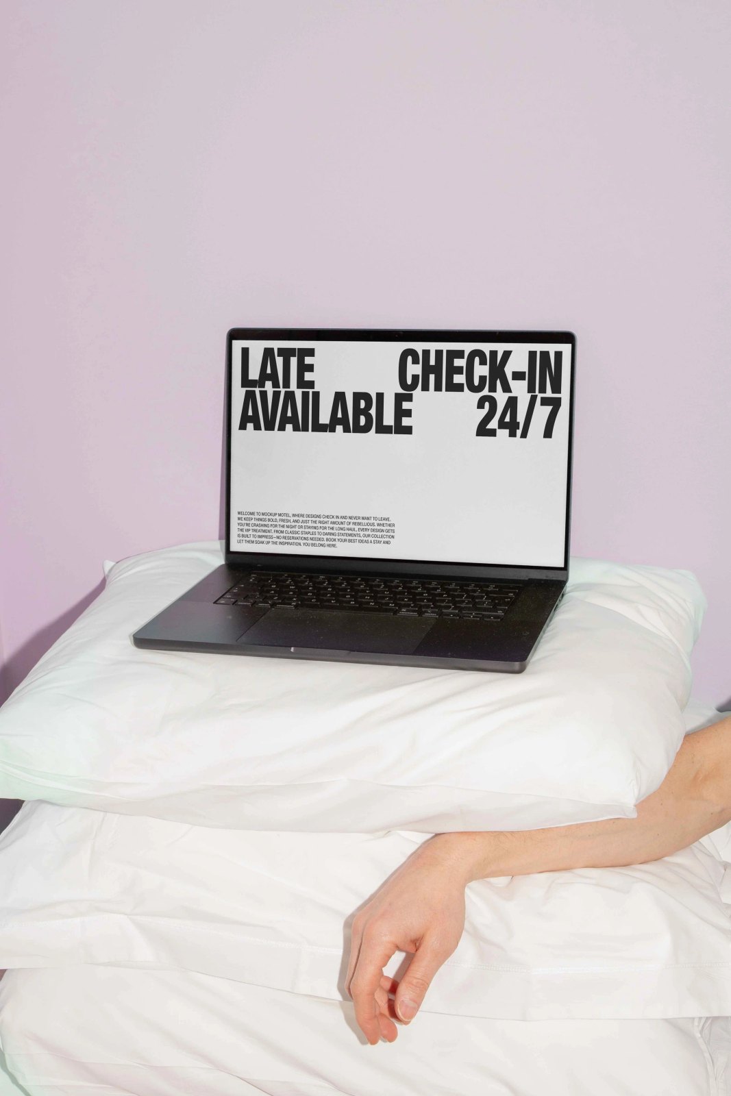 MOTEL LAPTOP 02