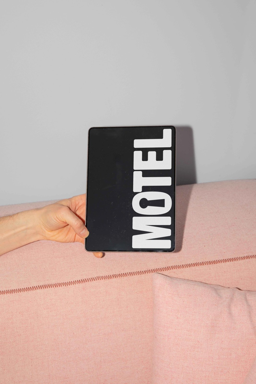 MOTEL TABLET 02 preview 3