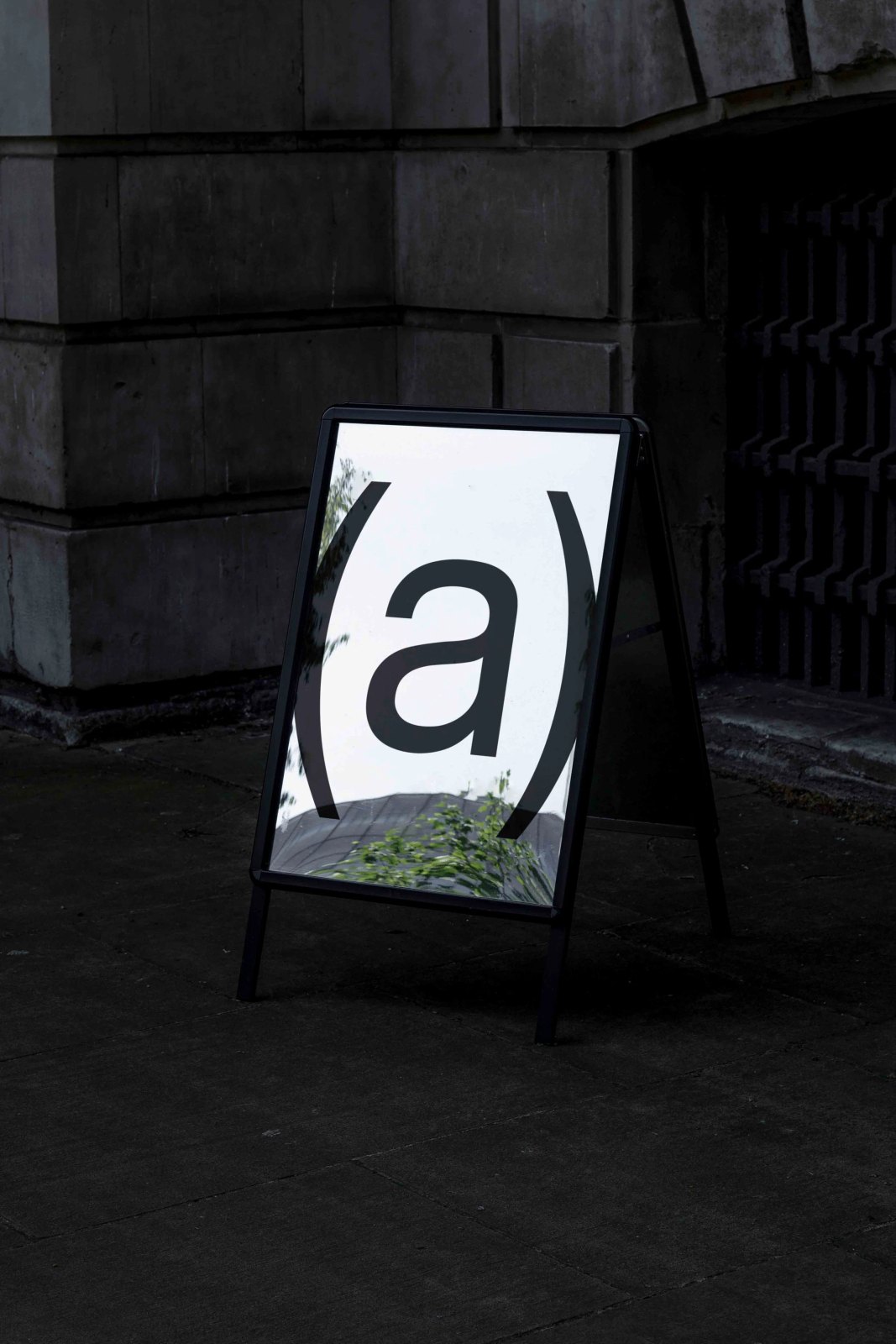 B4 MIRROR A-BOARD 01