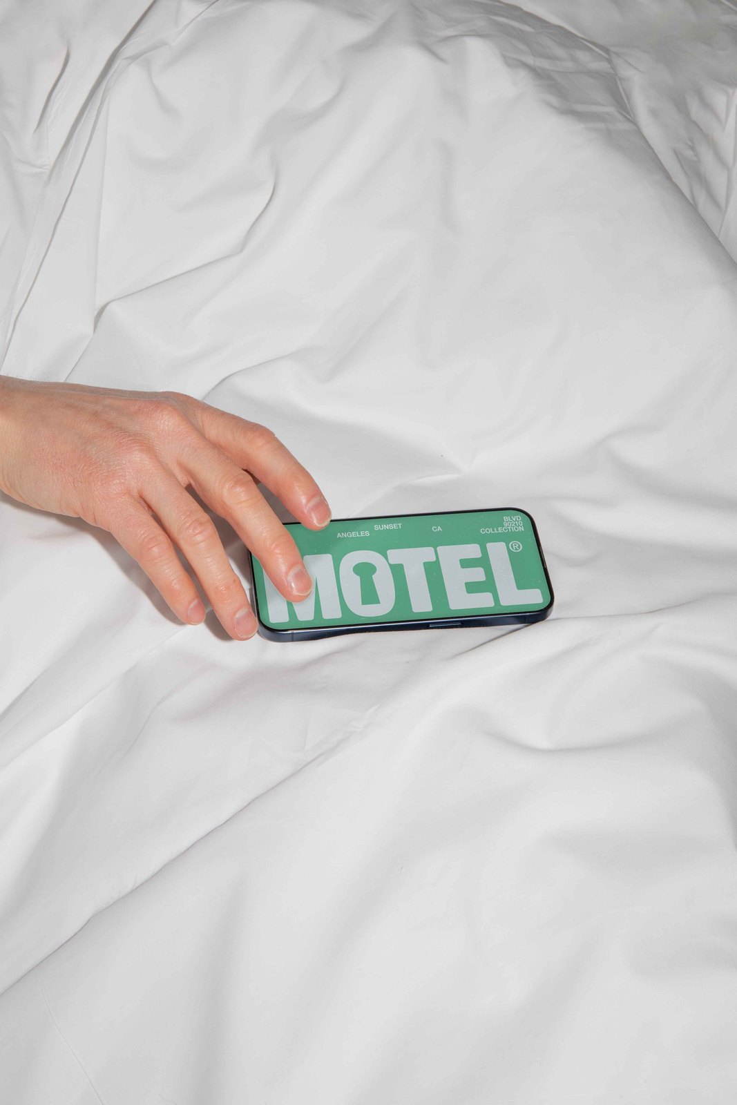 MOTEL SMARTPHONE 01 preview 4