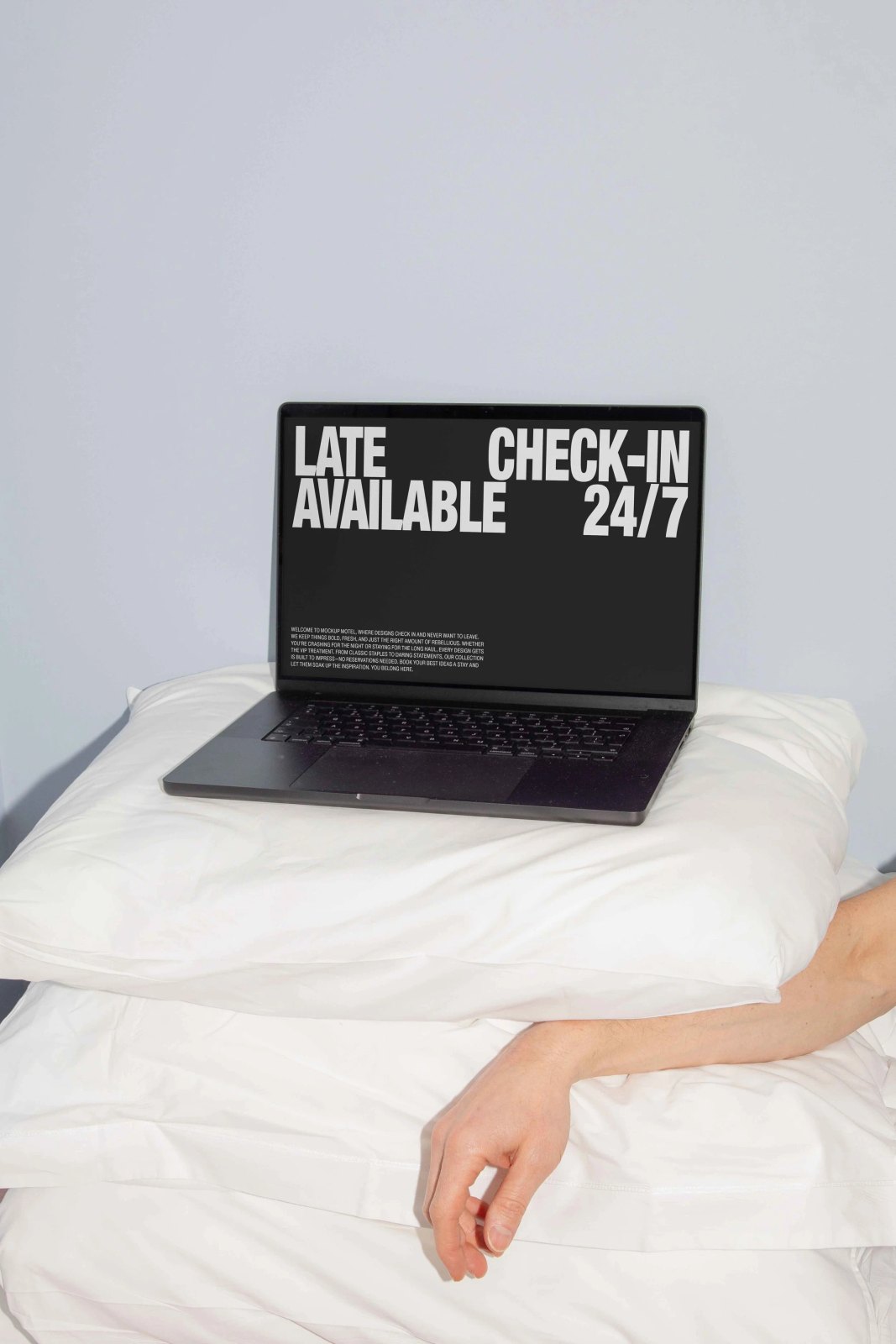 MOTEL LAPTOP 02 preview 3