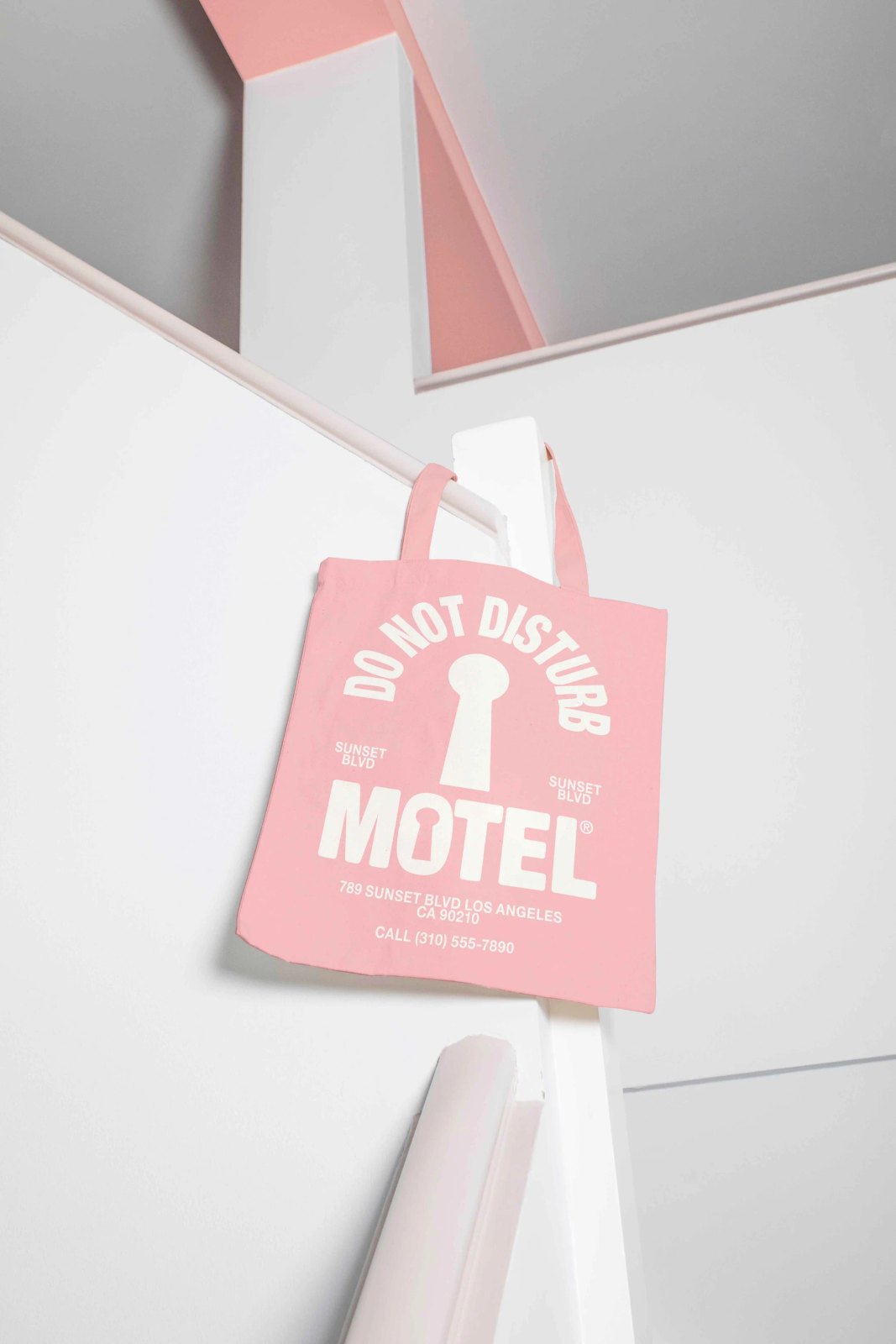 MOTEL TOTEBAG 04