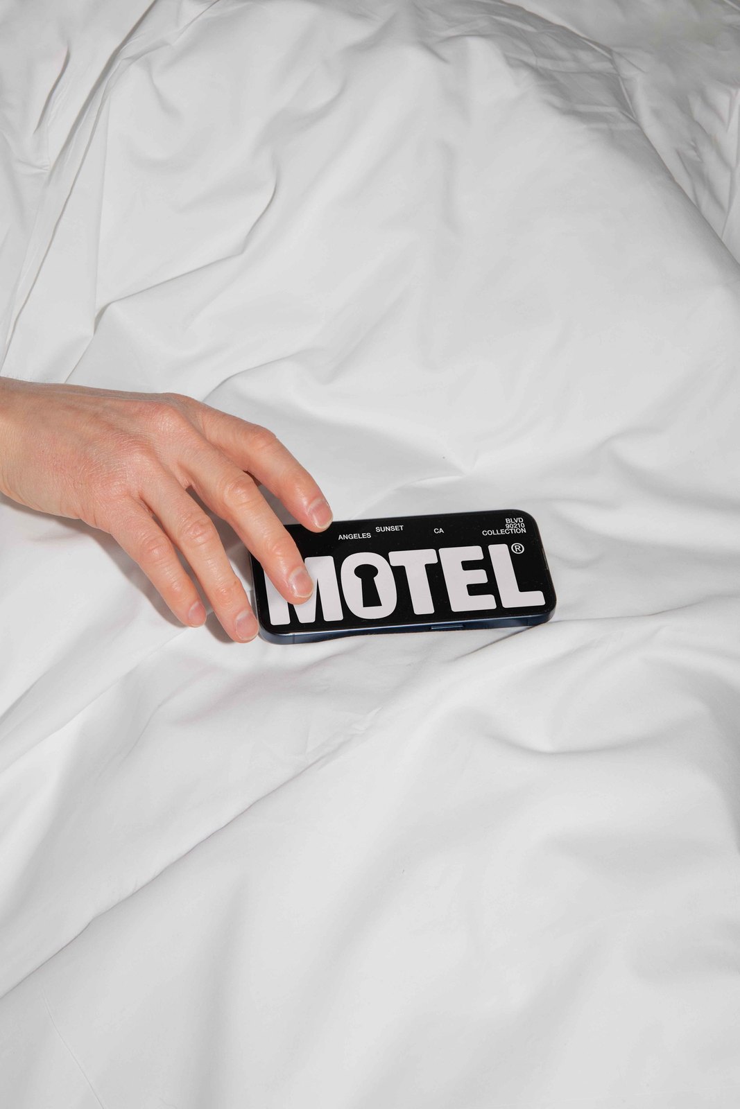 MOTEL SMARTPHONE 01 preview 5