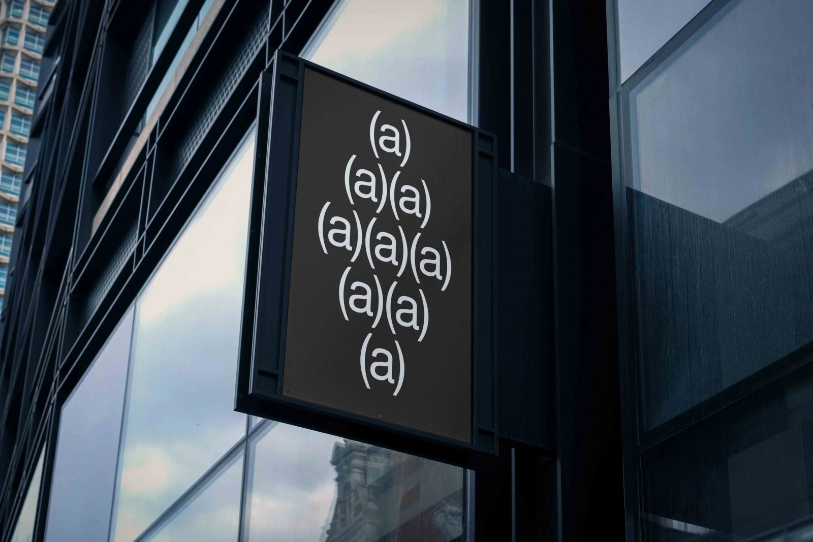 B2 SIGNAGE 02