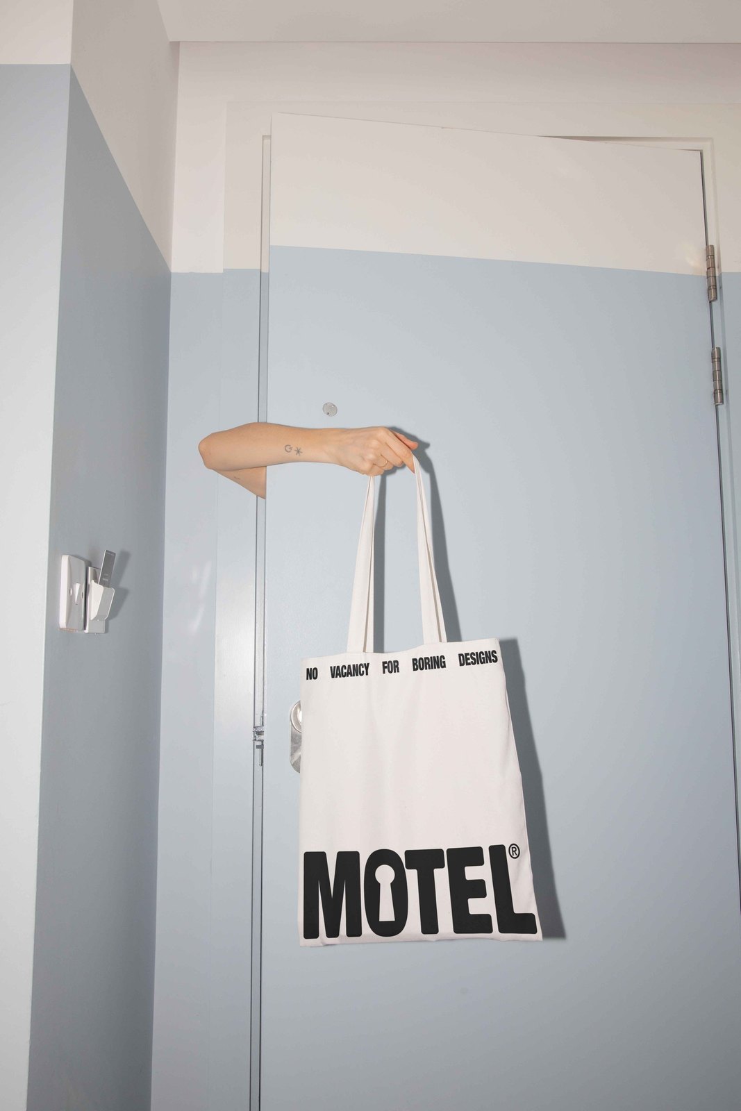 MOTEL TOTEBAG 03