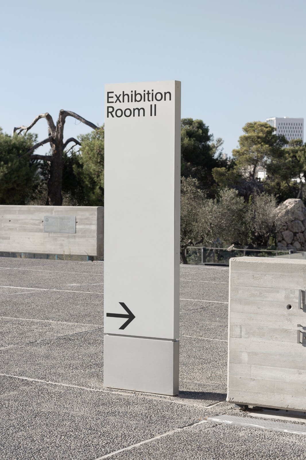ARTD-C03-Sign-014