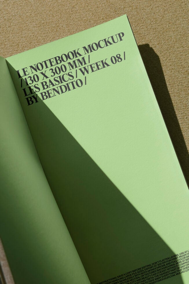 Le Notebook LB26W08 Mockup preview 4