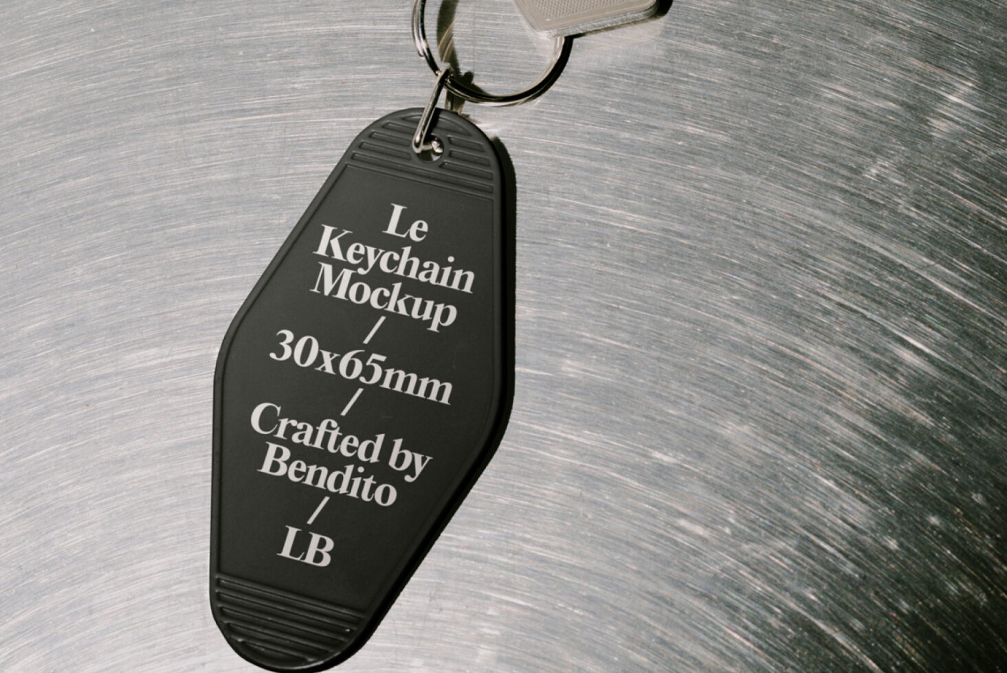 Le Keychain LB25W16 Mockup preview 2