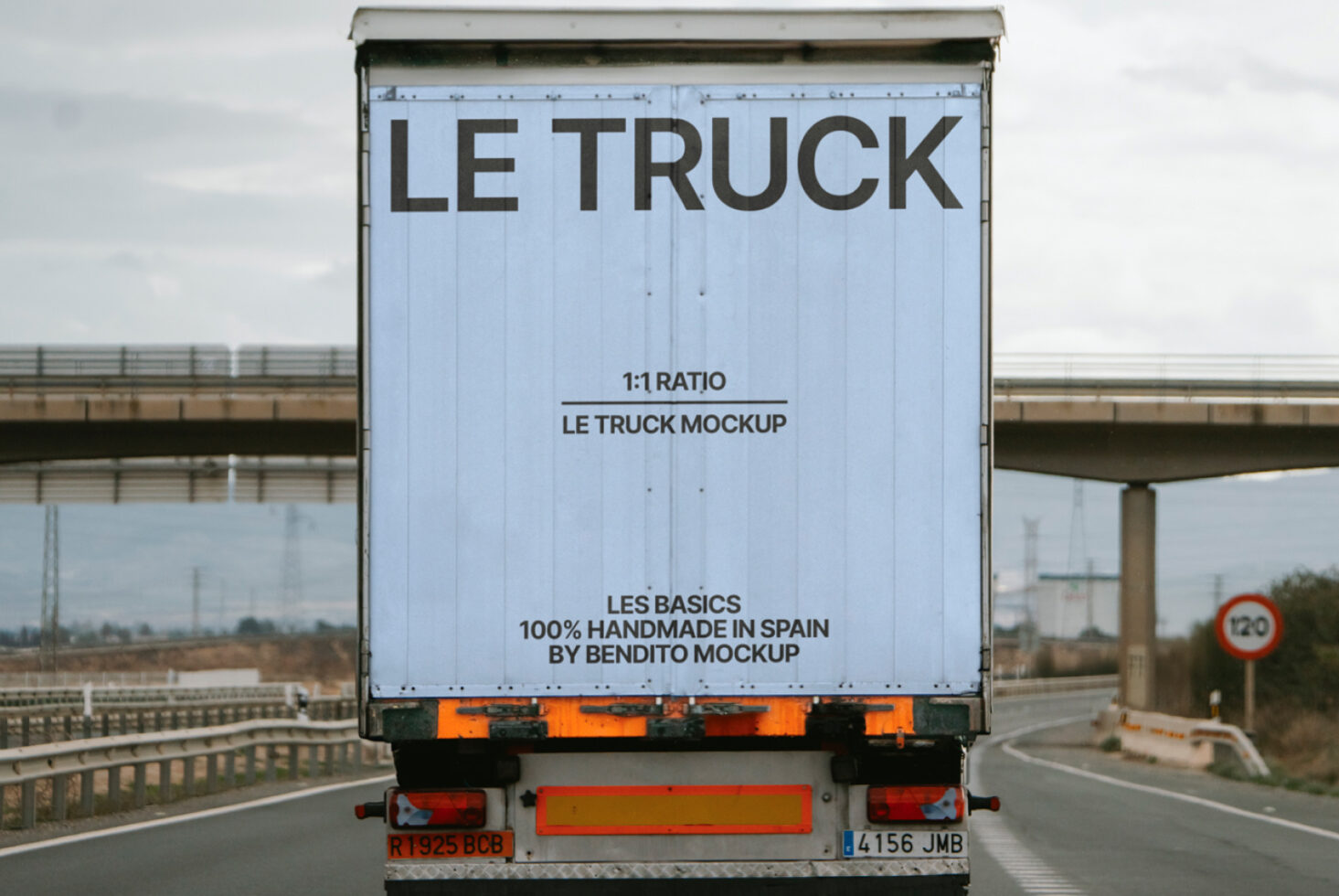 Le Truck LB25W18 Mockup preview 2