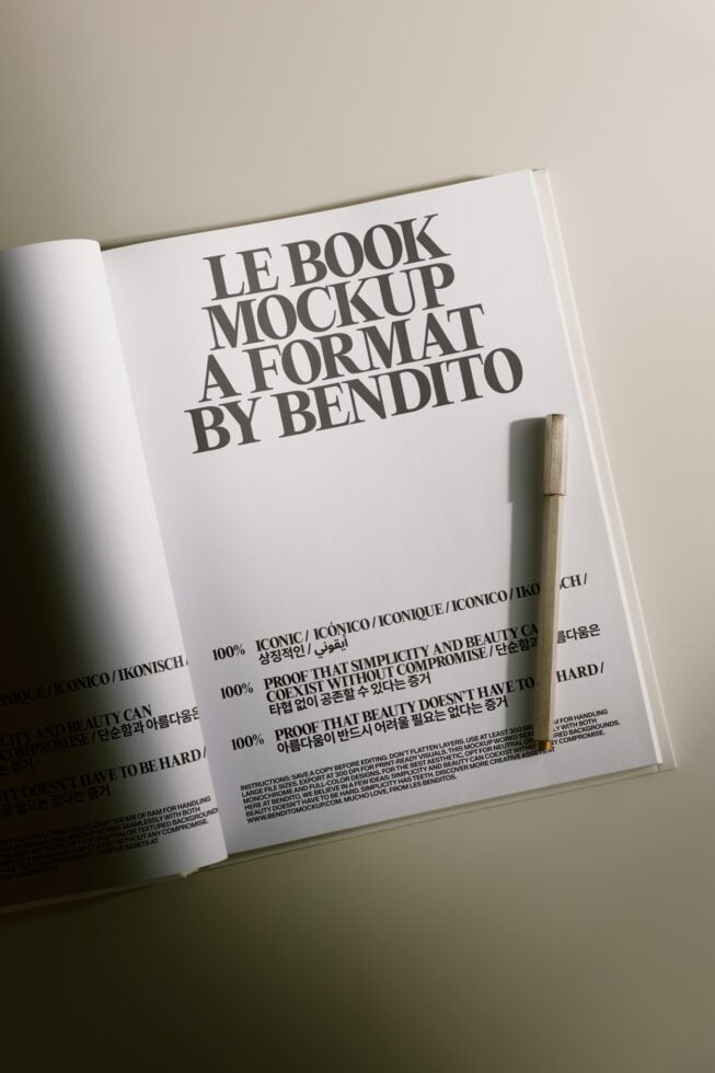 Le Book LB26W27 Mockup