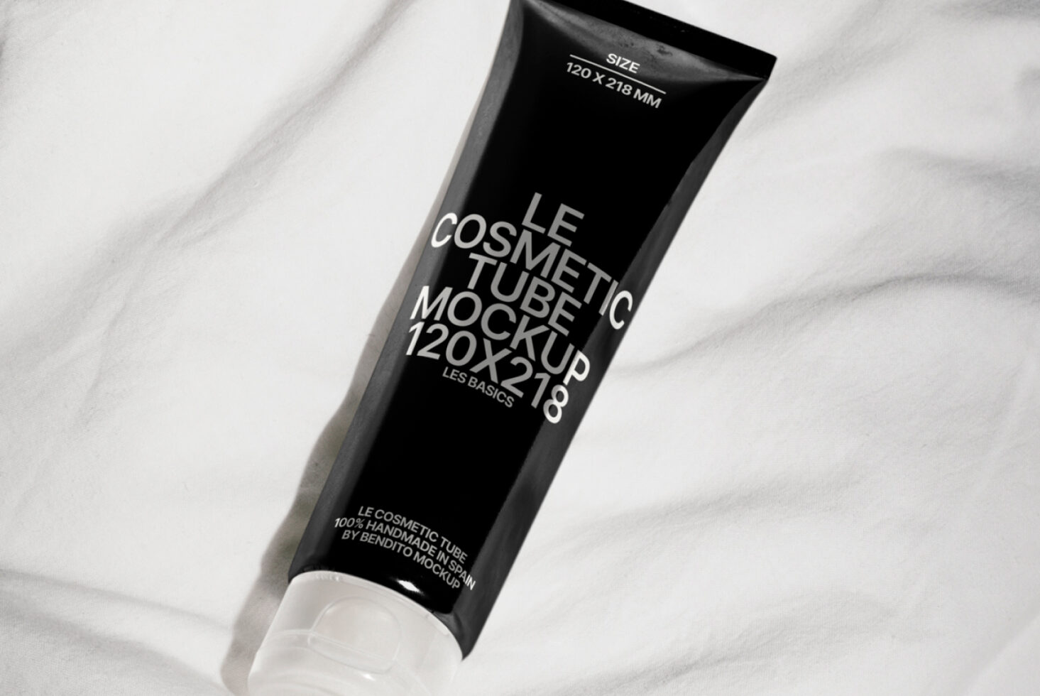 Le Cosmetic Tube LB25W10 Mockup preview 2