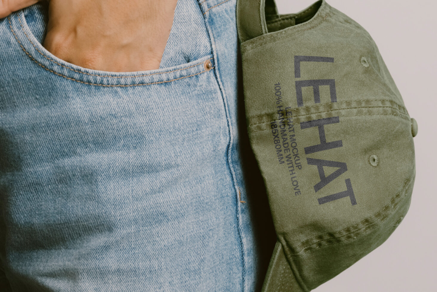 Le Hat LB26W0401 Mockup preview 2