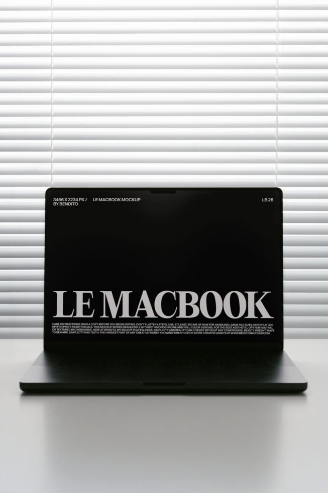 Le MacBook LB26W11 Mockup preview 4
