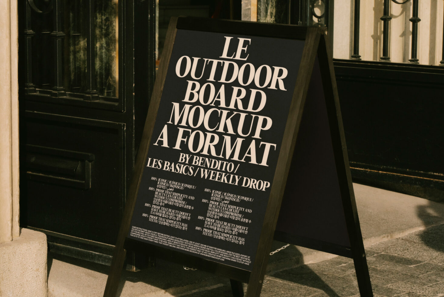 Le Outdoor Board LB25W06 Mockup preview 2