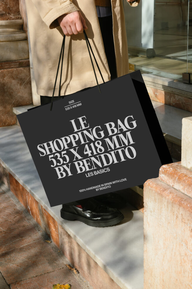 Le Shopping Bag LB26W14 Mockup preview 4