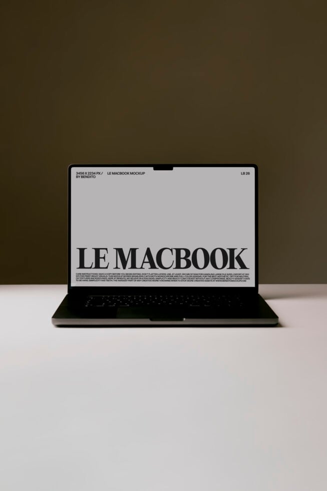 Le MacBook LB26W01 Mockup preview 4