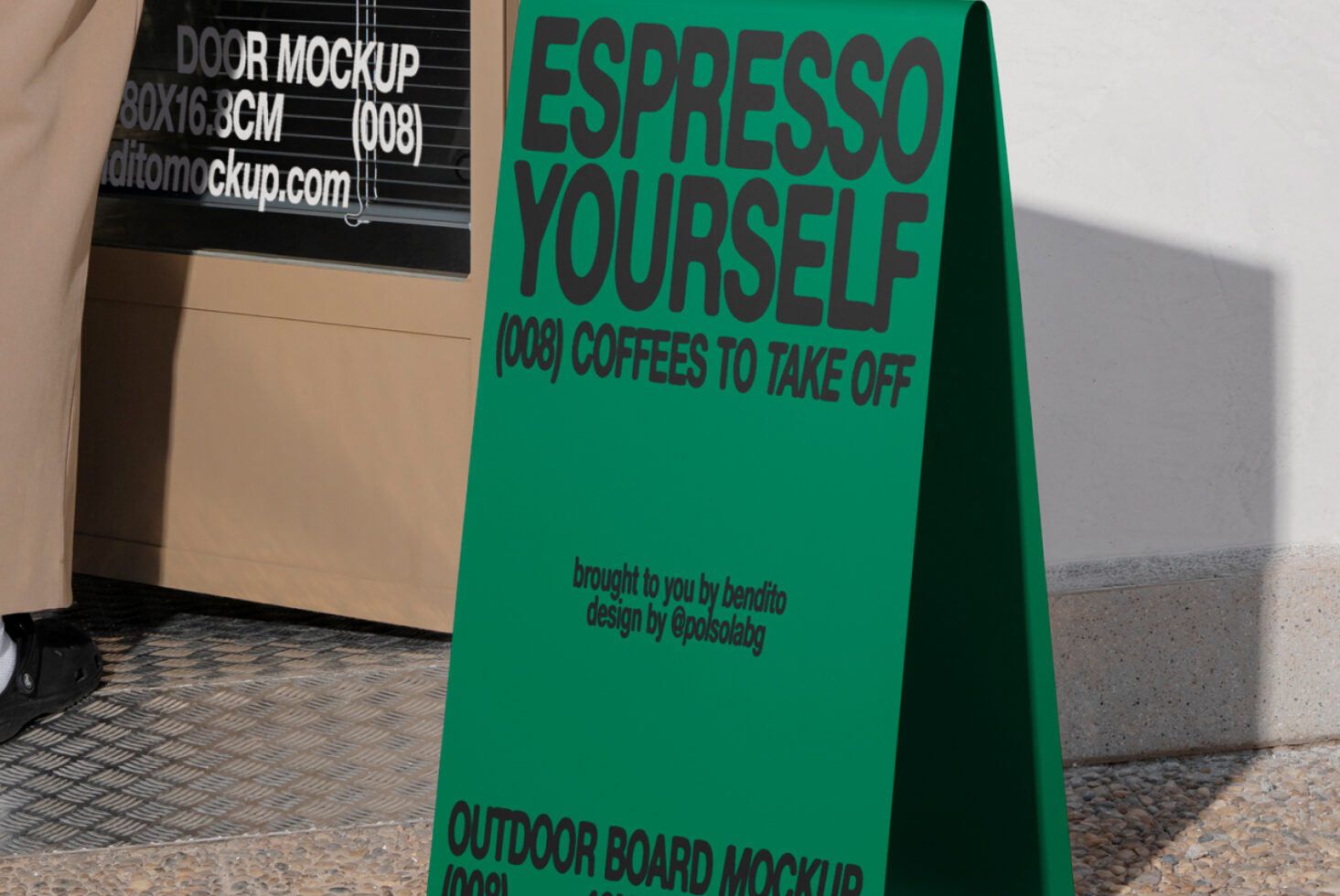 Outdoor Board EY Mockup preview 2