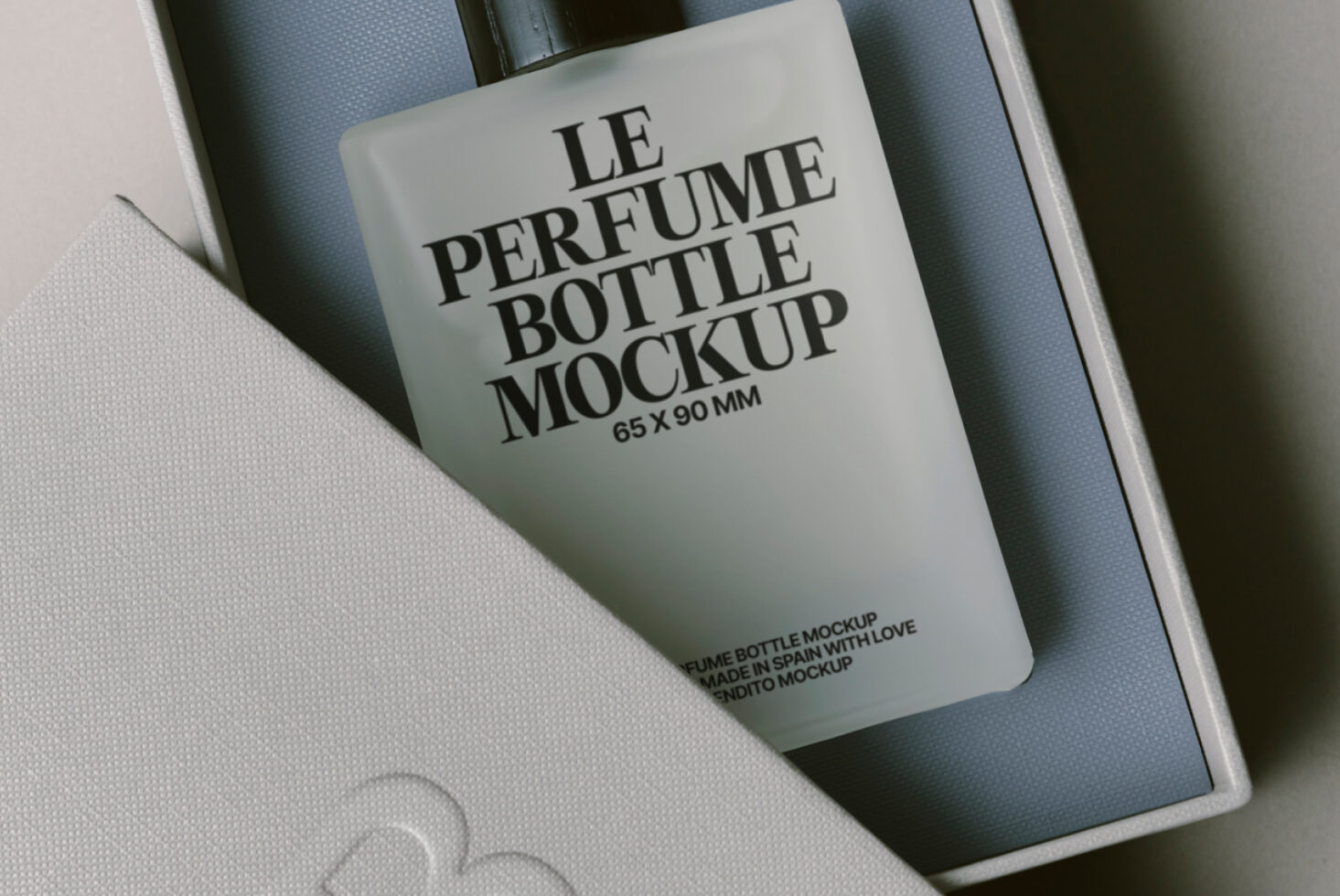 Le Perfume Bottle LB25W25 Mockup preview 2