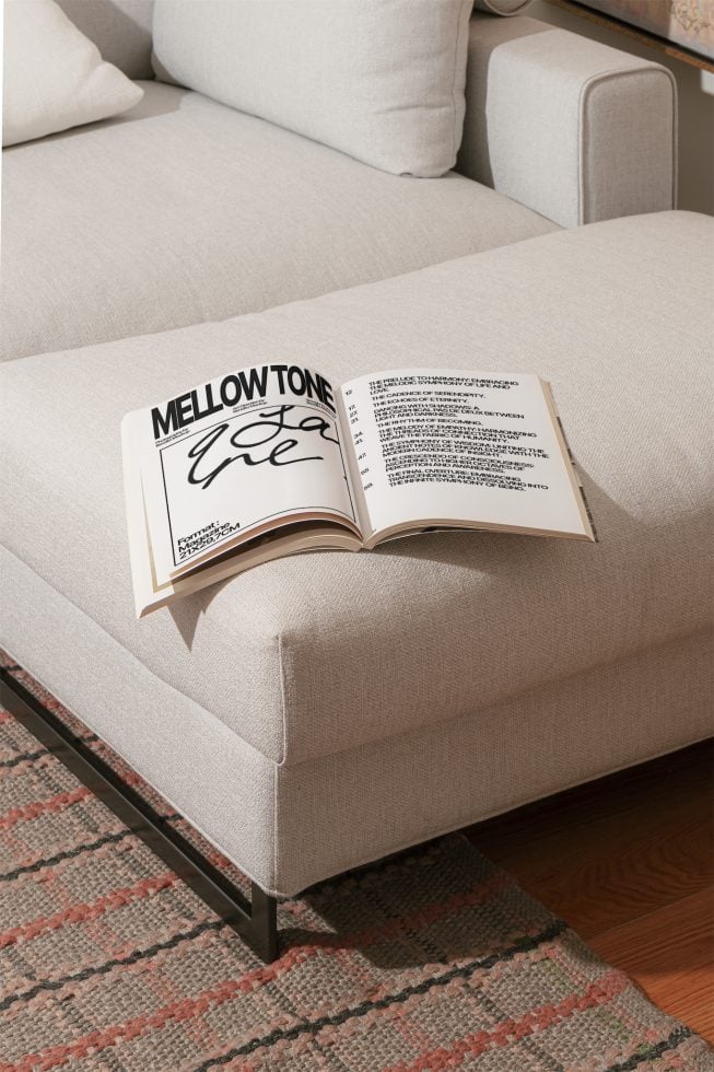 Magazine MT02 Mockup