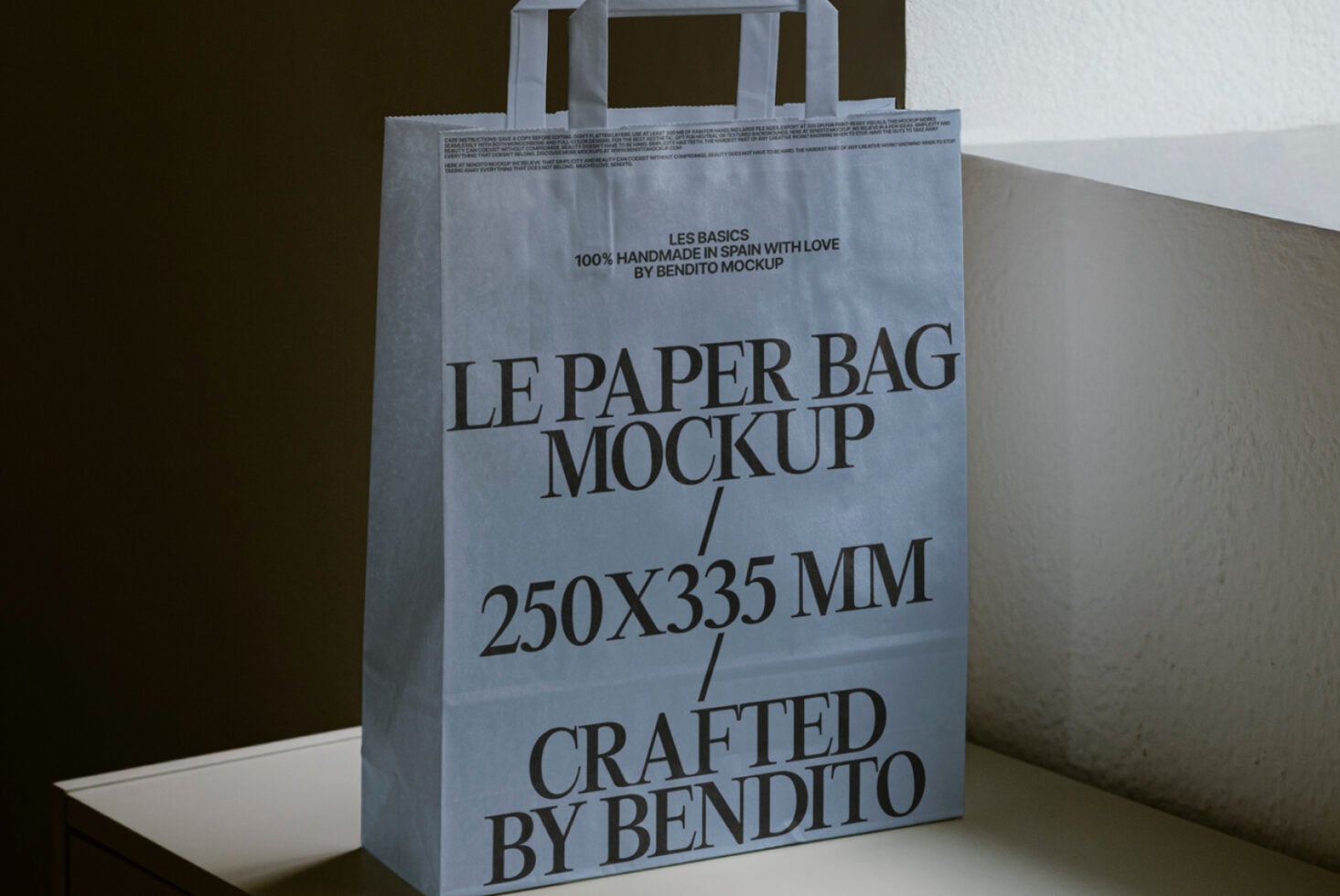 Le Paper Bag LB25W20 Mockup preview 2