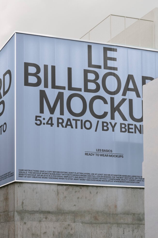 Le Billboard LB25W15 Mockup preview 4