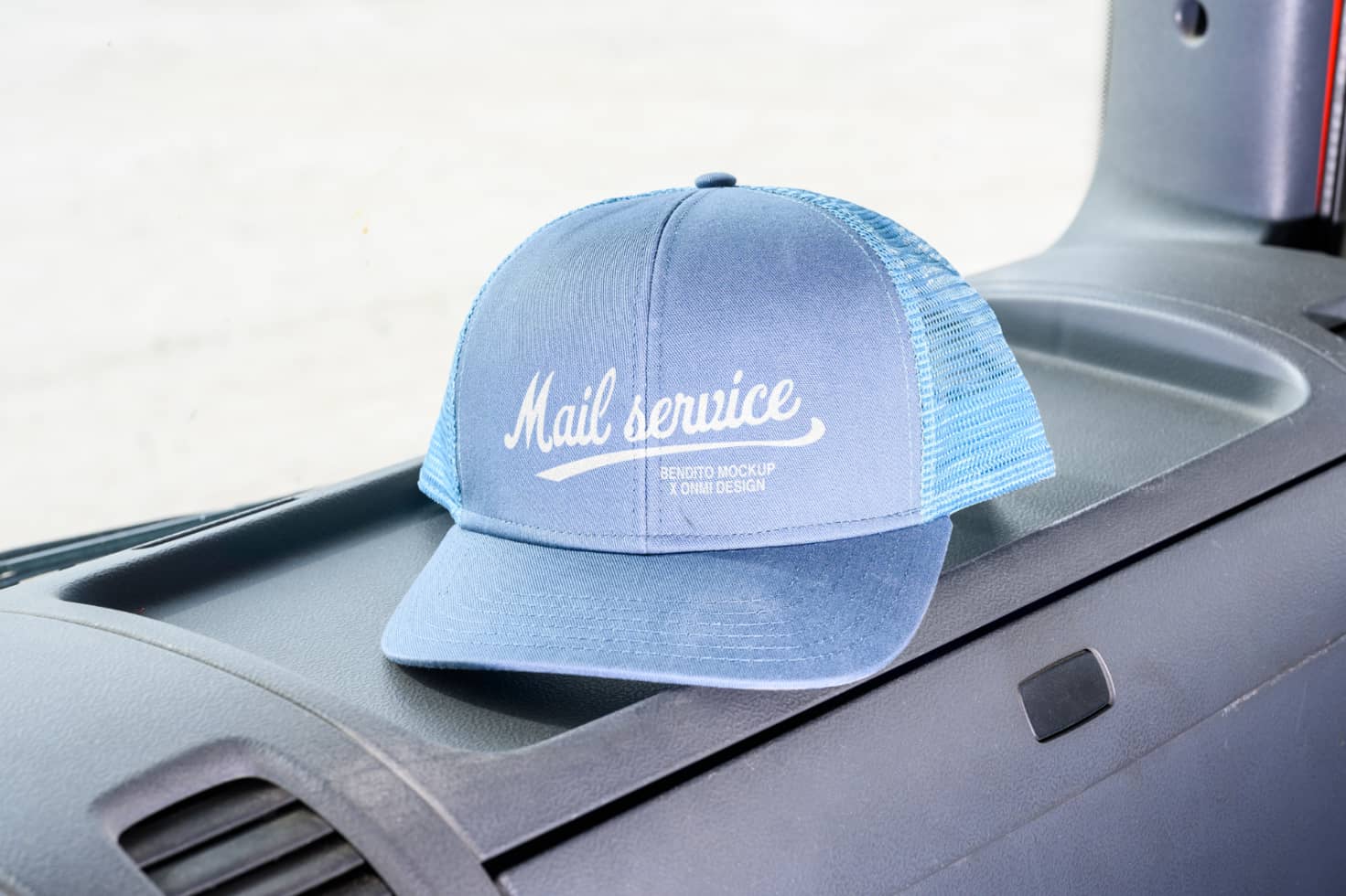 Hat M&B02 Mockup preview 3