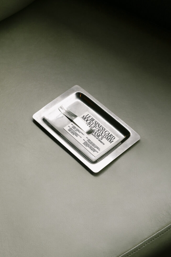 Le Business Card LB25W06 Mockup