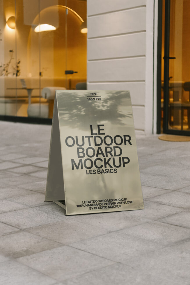 Le Outdoor Board LB25W09 Mockup preview 4