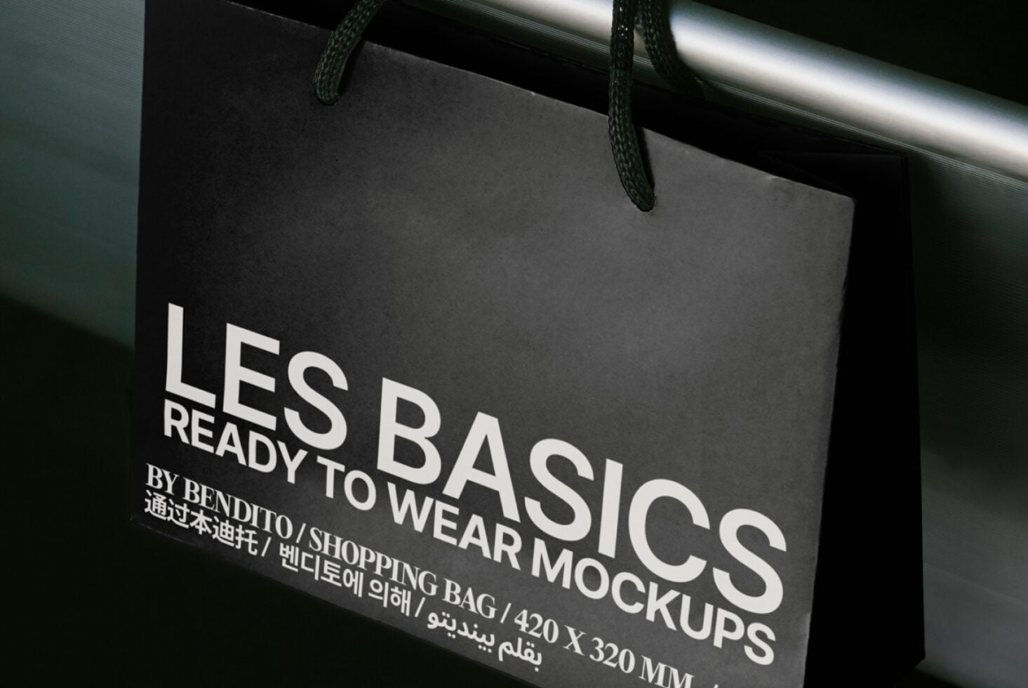 Le Shopping Bag LB25W0202 Mockup preview 2