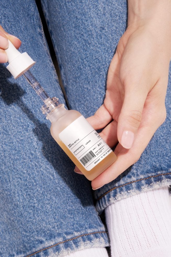Dropper Bottle SS03 Mockup
