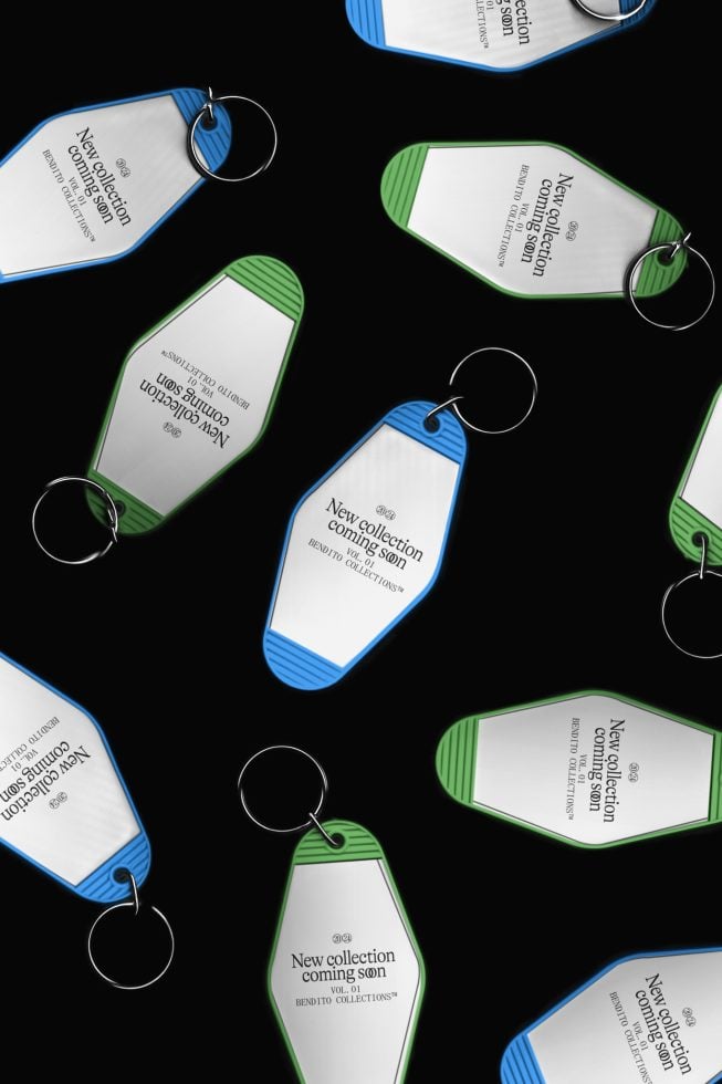Keychain OTv103 Mockup preview 4