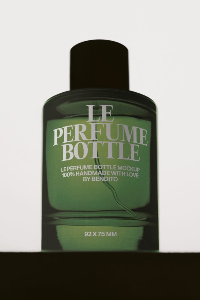 Le Perfume Bottle LB26W22 Mockup preview 4
