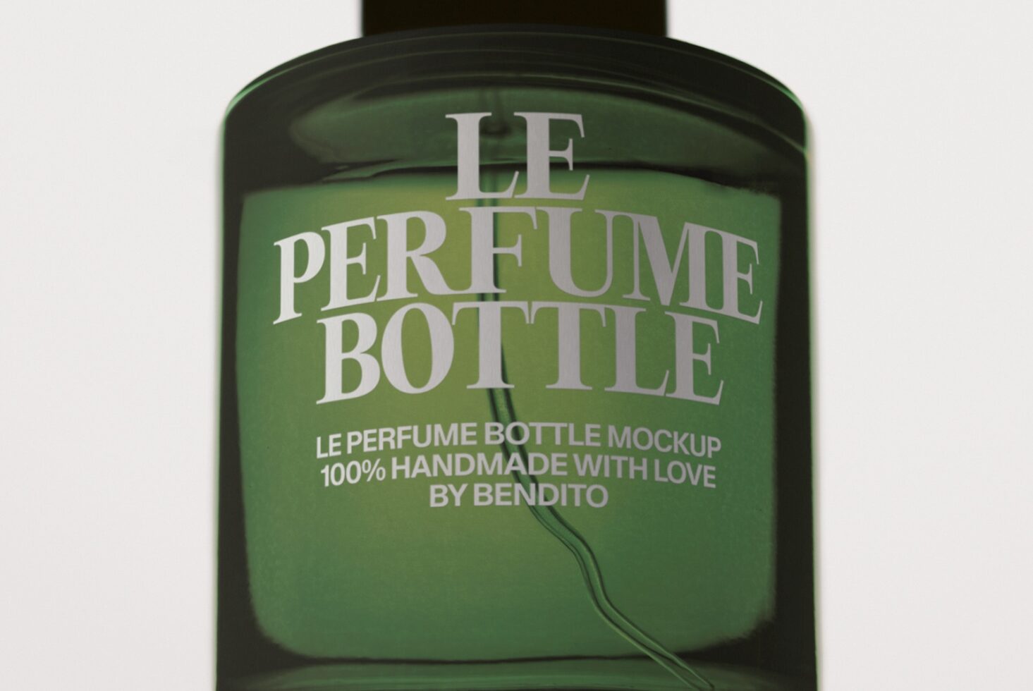 Le Perfume Bottle LB26W22 Mockup preview 2