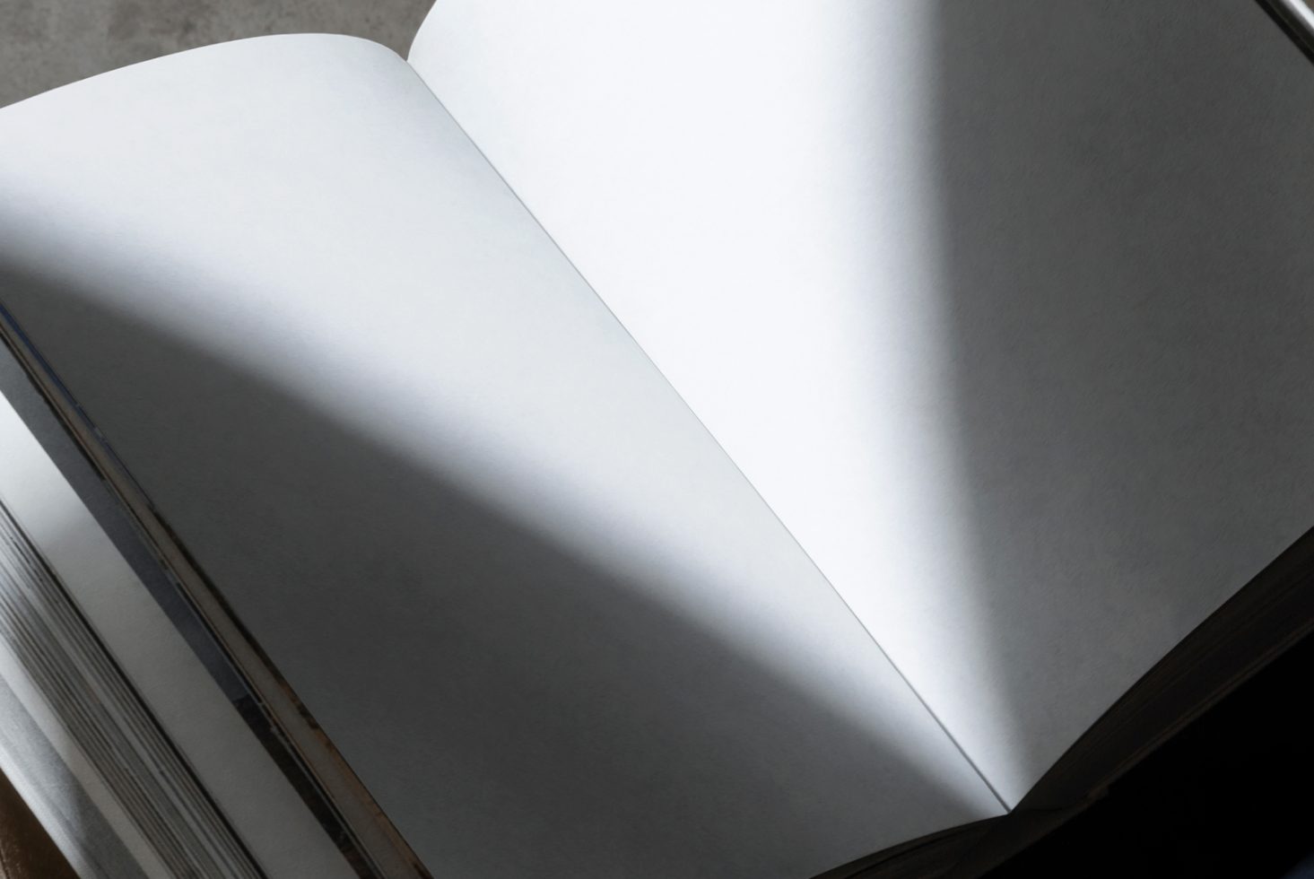 Book #CCC03 Mockup preview 2
