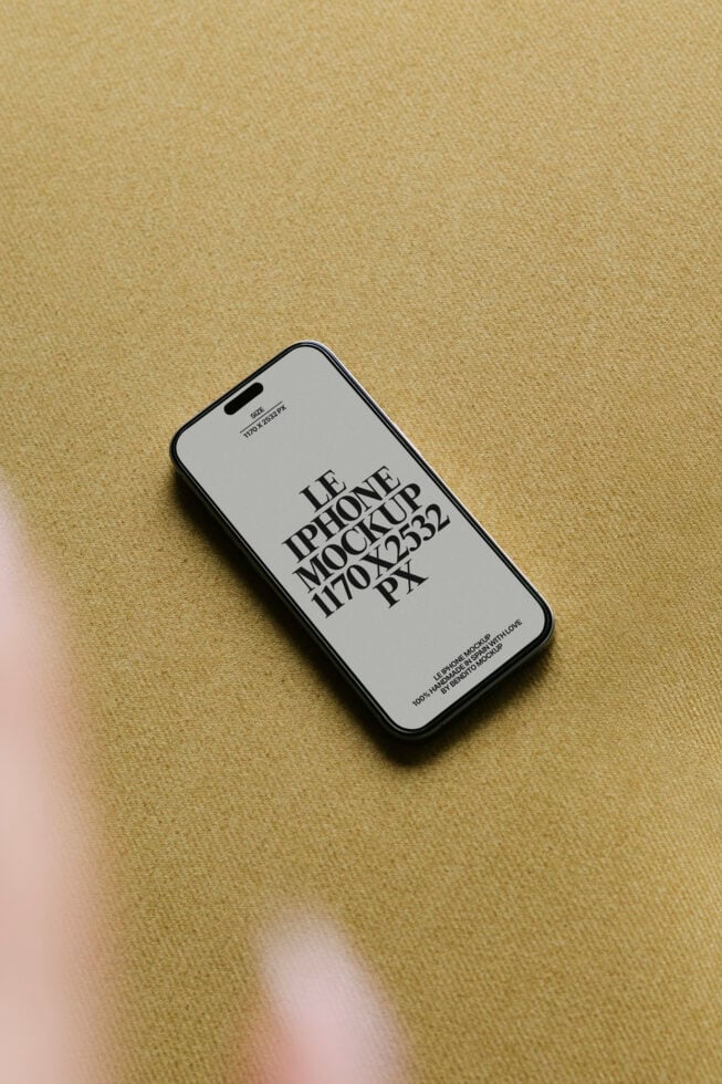 Le iPhone LB25W2901 Mockup