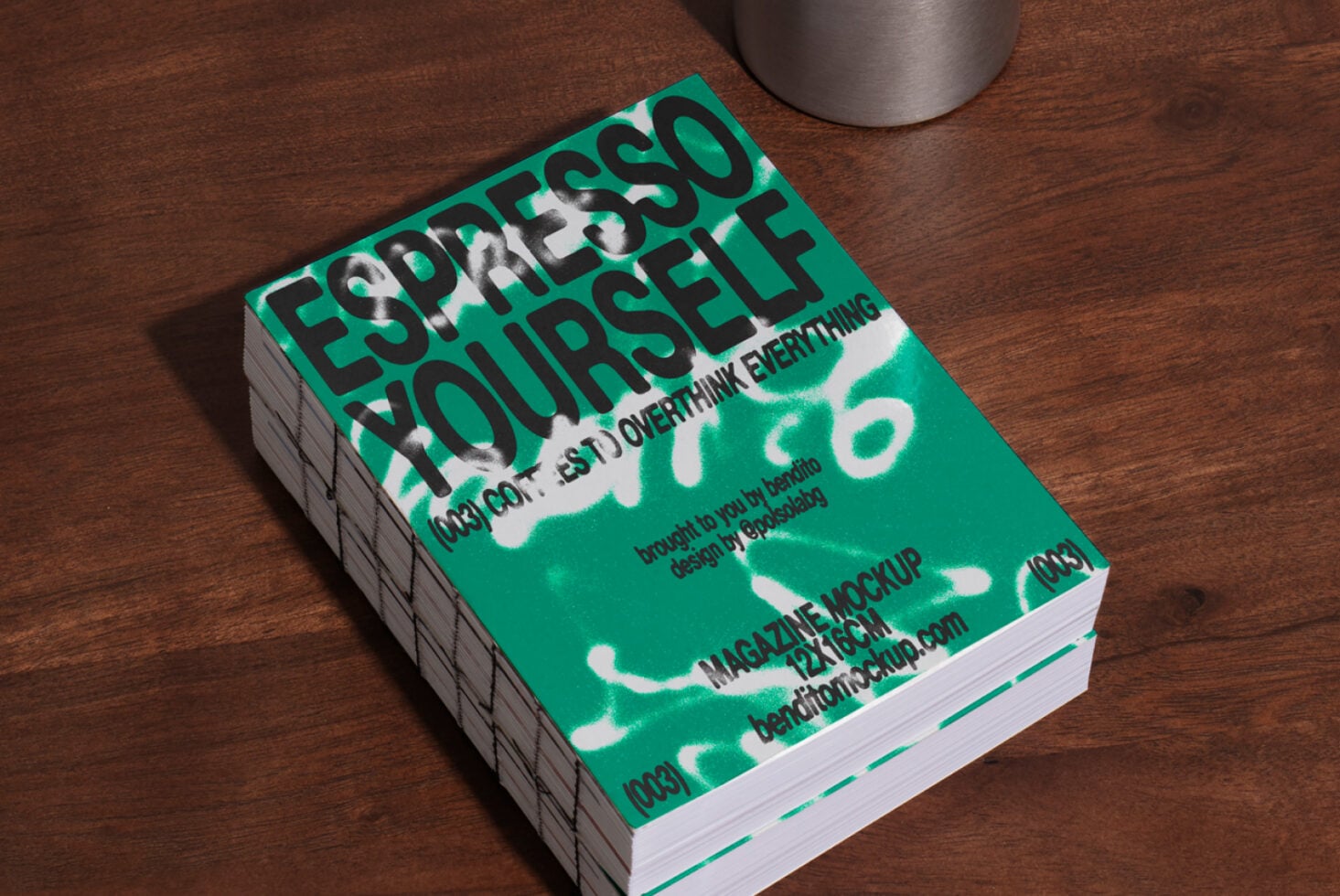 Magazine EY Mockup preview 2