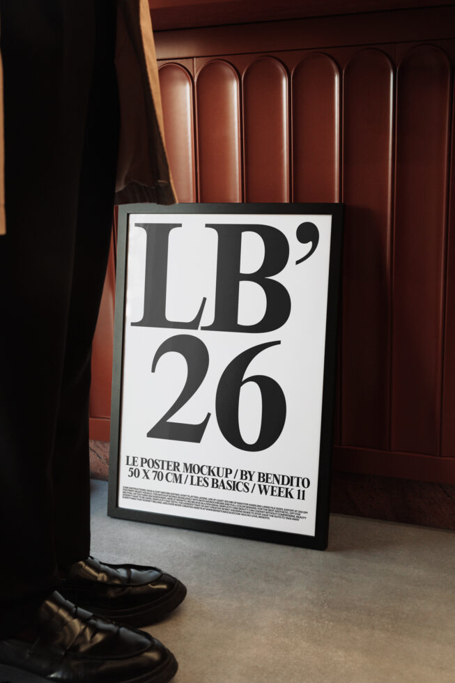 Le Poster LB26W11 Mockup