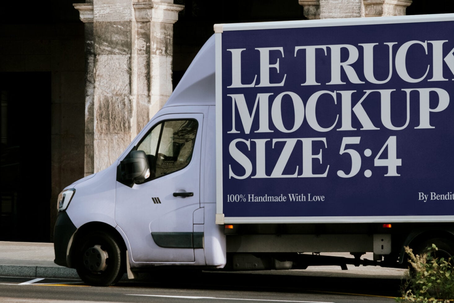 Le Truck LB26W12 Mockup preview 2