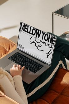 Macbook Pro MT08 Mockup