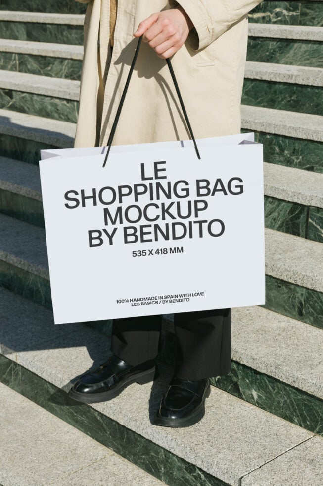 Le Shopping Bag LB26W12 Mockup