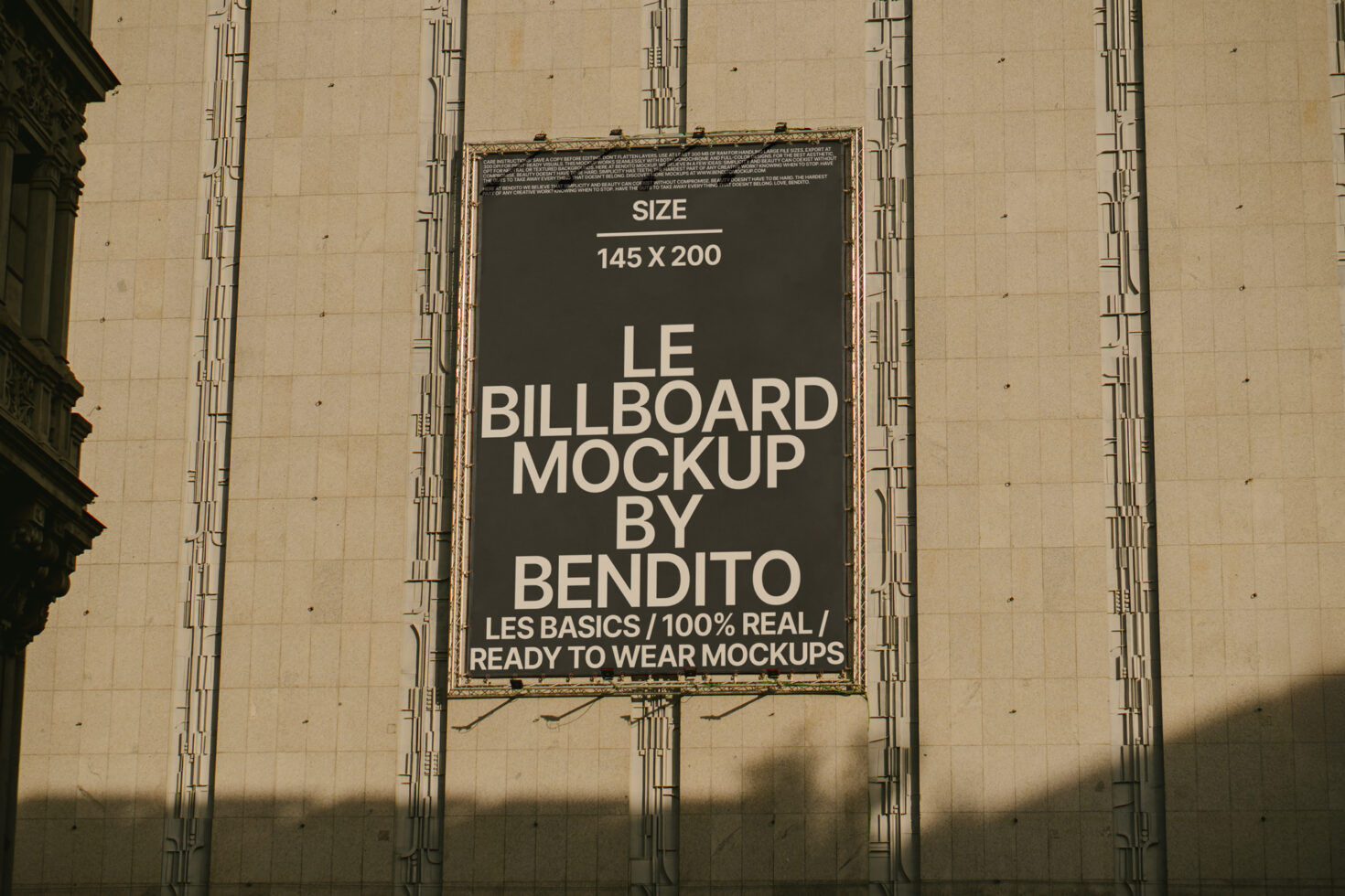 Le Billboard LB25W0301 Mockup preview 4