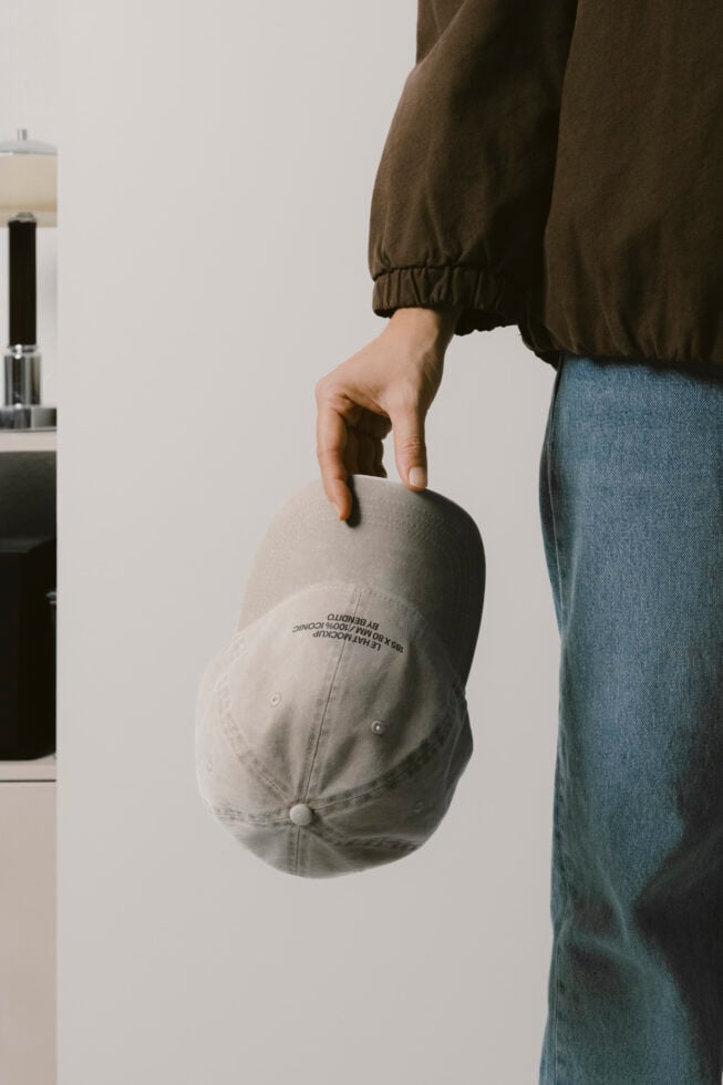 Le Hat LB26W02 Mockup