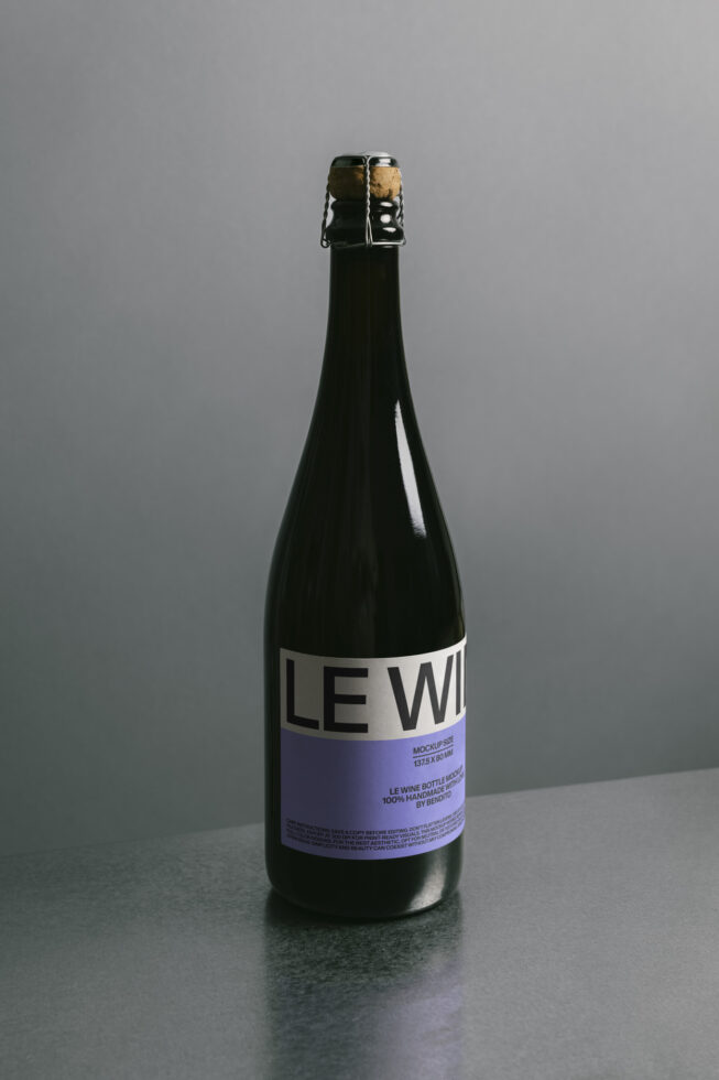 Le Wine Bottle LB26W04 Mockup preview 4