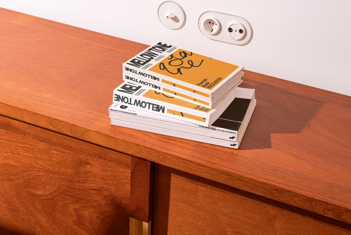 Book MT04 Mockup preview 2